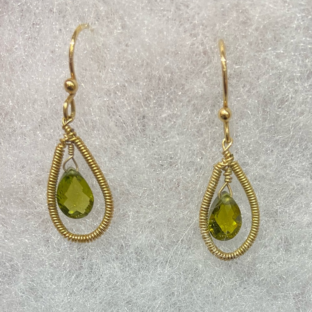 Elegant Gold and Green Teardrop Earrings